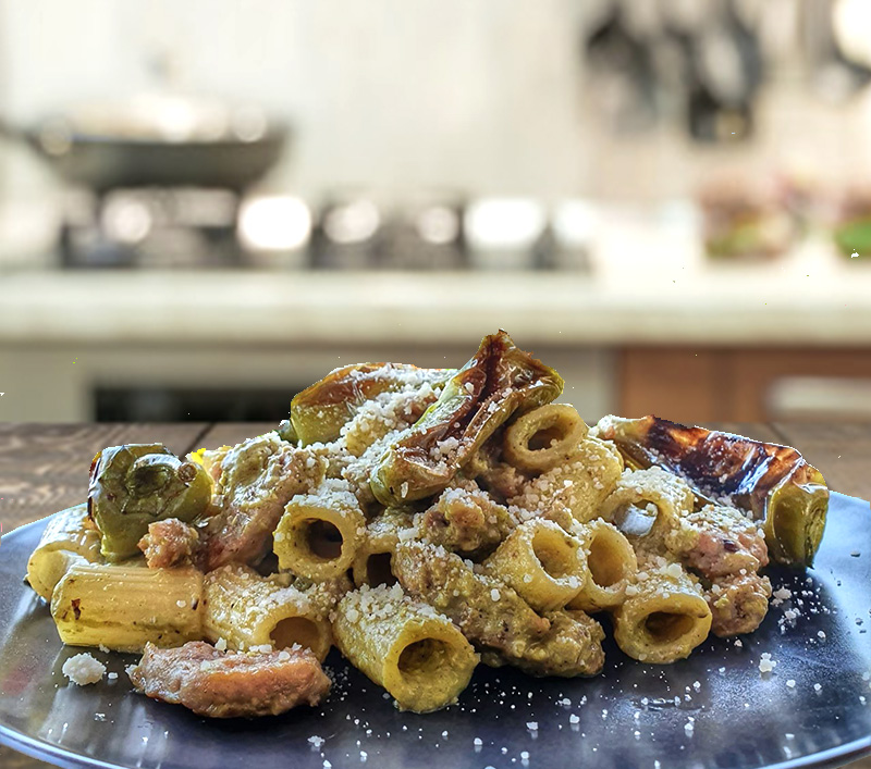 PASTA, SALSICCIA E FRIGGITELLI