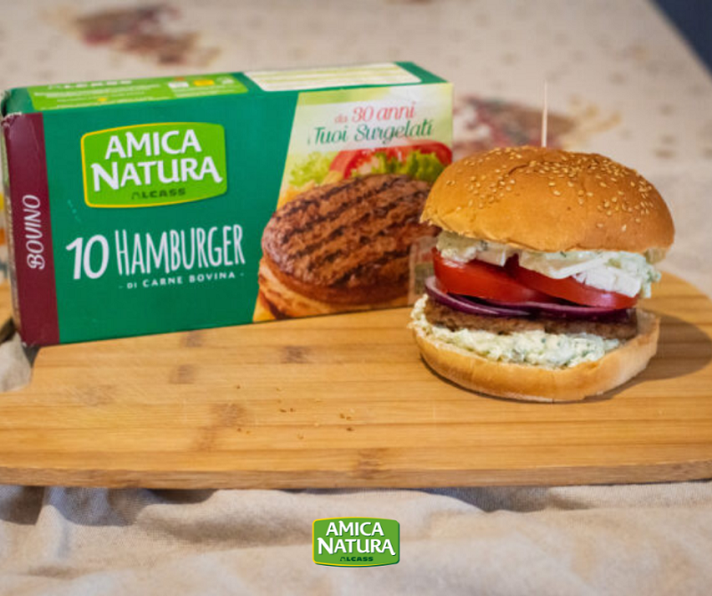 BURGER ALLA GRECA CON SALSA TZATZIKI